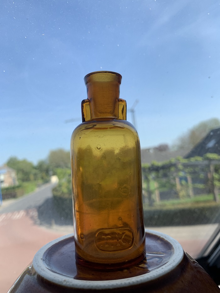 アンバーガラス 空きボトル アンティーク 花瓶 オランダ | Blue 