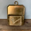 真鍮製の壁掛けマッチボックスホルダー