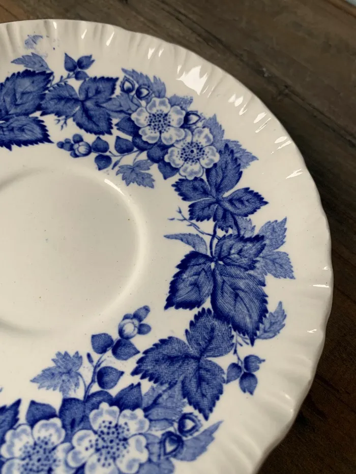 イギリス 40s WEDGWOOD of Etruria ウェッジウッド ブルー イチゴ お花