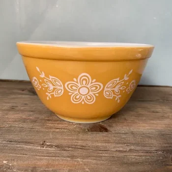 SOLDOUT-アメリカ 70s PYREX パイレックス 耐熱ガラス サラダボウル