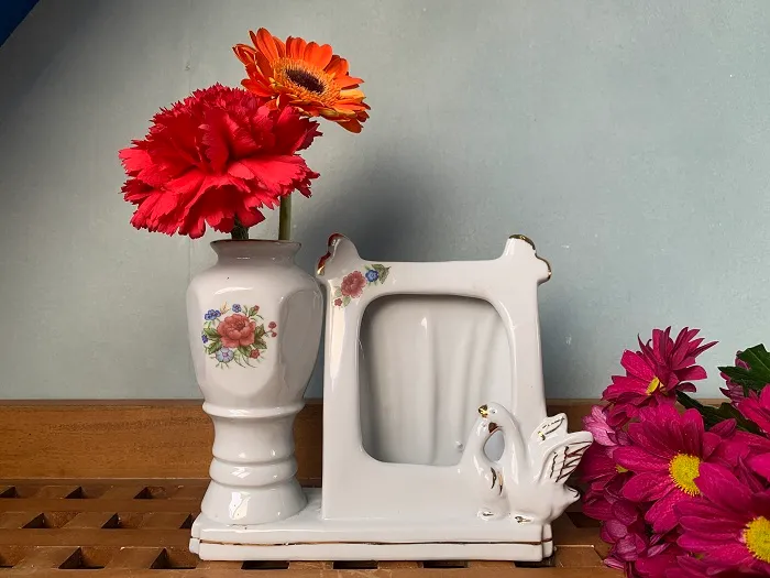 フランス 80s 2匹のアヒル 陶器 花瓶付き フォトフレーム 写真立て 祭壇 花立 フラワーベース ヴィンテージ 【オランダから直送】