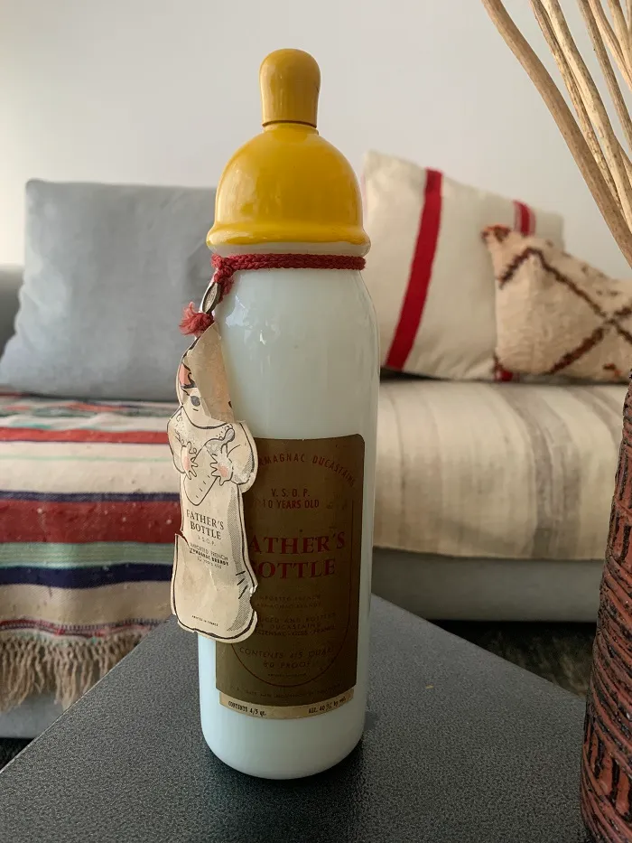 フランス 50s ミルクガラス Father’s Bottle V.S.O.P 哺乳瓶 空きボトル ヴィンテージ 【オランダから直送】