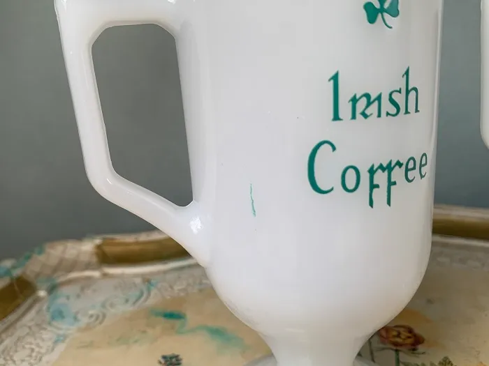 SOLDOUT-ベルギー 70s IRISH COFFEE アイリッシュコーヒー ミルクグラス 持ち手付き ヴィンテージ ドリンクグラス ２つセット  【オランダから直送】 | Blue Swallow Vintage (EU)