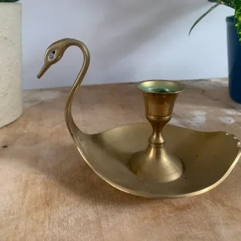 北欧ビンテージ「デンマークの白鳥」の黄銅製ろうそく立て・キャンドル