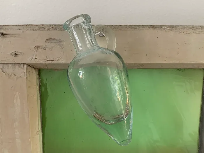 ベルギー 70s ガラス 底なし コロコロ 壁掛け フラワーベース・花瓶 空きボトル ヴィンテージ 【オランダから直送】
