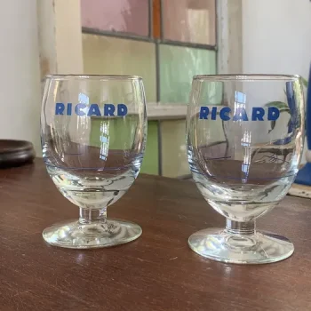 フランスRICARDリカールのカラフェ、グラス2個、ポアラーの4点セット フランスRICARDリカールのカラフェ、グラス2個、ポアラーの4点