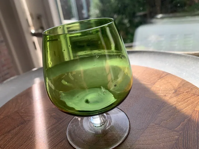 ドイツ 30s 吹きガラス グリーン ワイングラス・リキュールグラス・ドリンクグラス アンティーク | Blue Swallow Vintage  (EU)