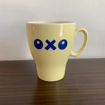 イギリス　OXO　マグカップ　２個セット　ヴィンテージ カップ 1970年代 イギリス OXO マグカップ 2個セット ヴィンテージ カップ 1970