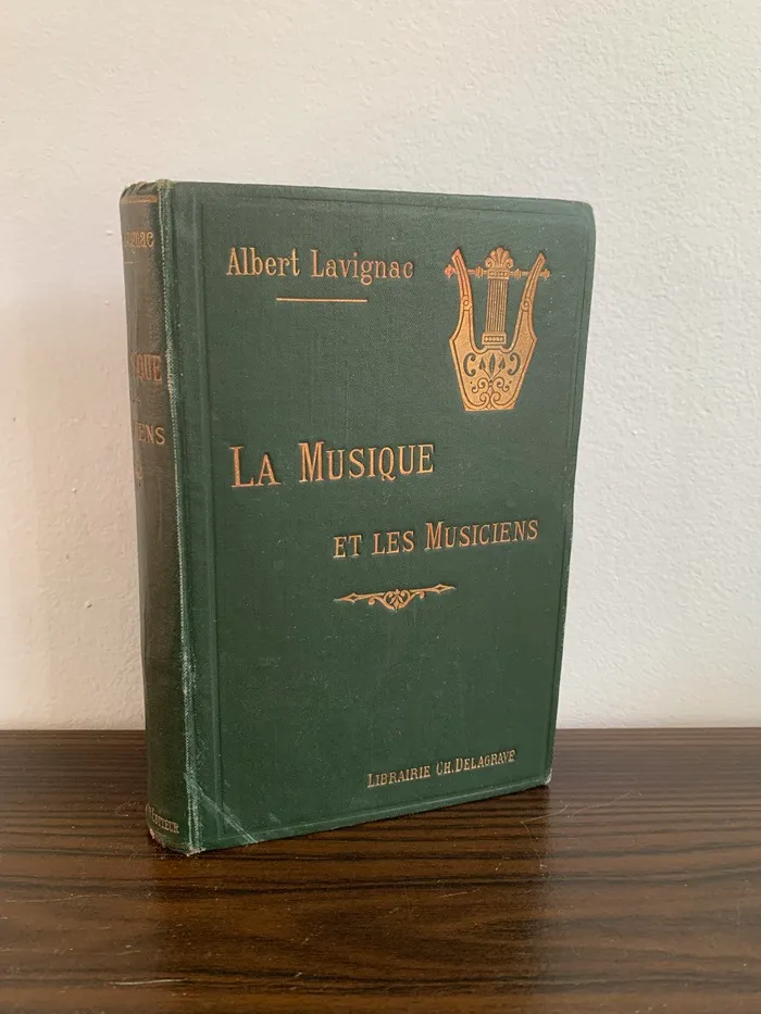 洋書 フランス語 音楽 楽譜 LA MUSIQUE 古本 古書 アンティーク 本 ゴールド グリーン 緑