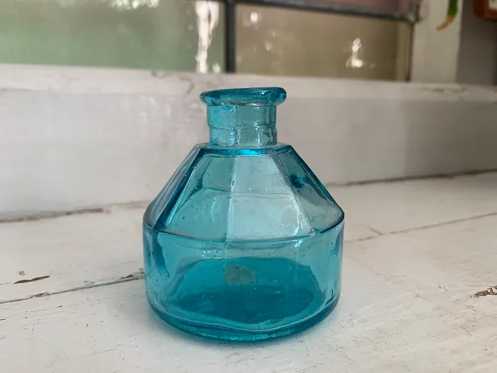 グリーン ブルー ガラス インクボトル ヴィンテージ 花瓶 | Blue 