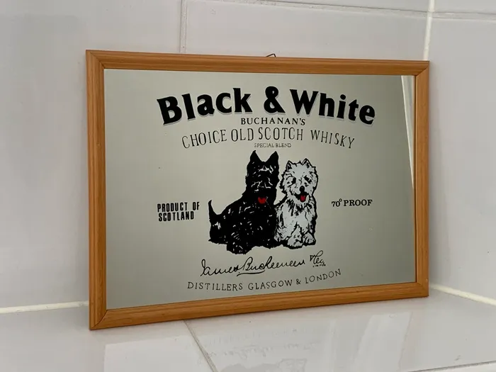 ブラック＆ホワイト パブミラー 鏡 黒 白 犬 壁掛け 木製枠 ヴィンテージ