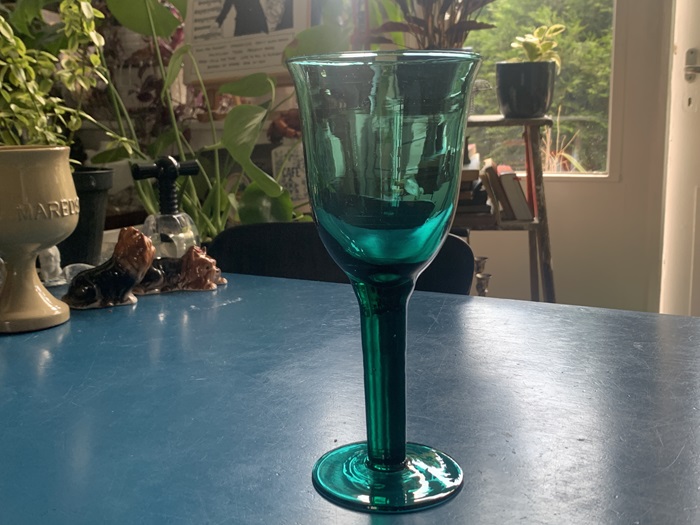 ドイツ 70s 吹きガラス グリーン ワイングラス アンティーク | Blue Swallow Vintage (EU)