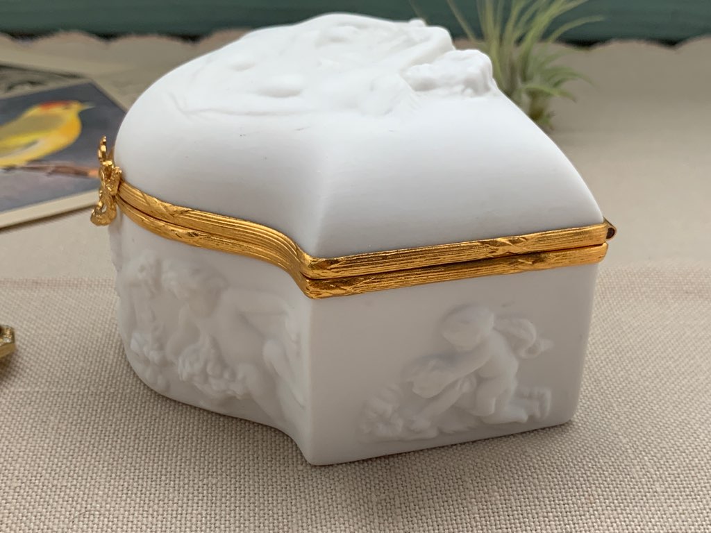 SOLDOUT-フランス Coquet Limoges リモージュ 白いビスク磁器 天使