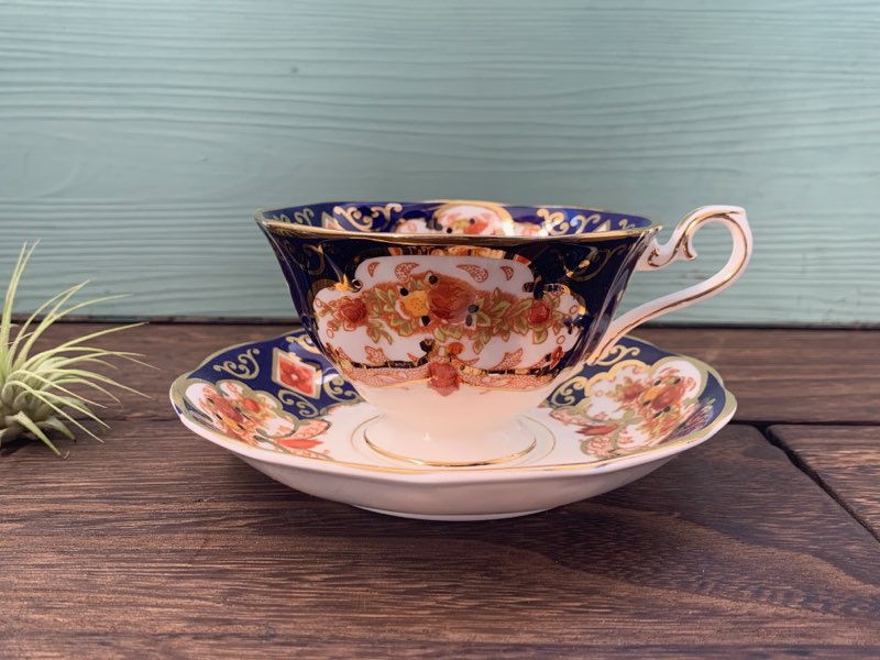 -SOLDOUT-イギリス 80s〜 ROYAL ALBERT(ロイヤルアルバート) HEIRLOOM ゴールド 瑠璃色 ヴィンテージ・アンティーク 陶器 コーヒー・ティーカップ&ソーサー