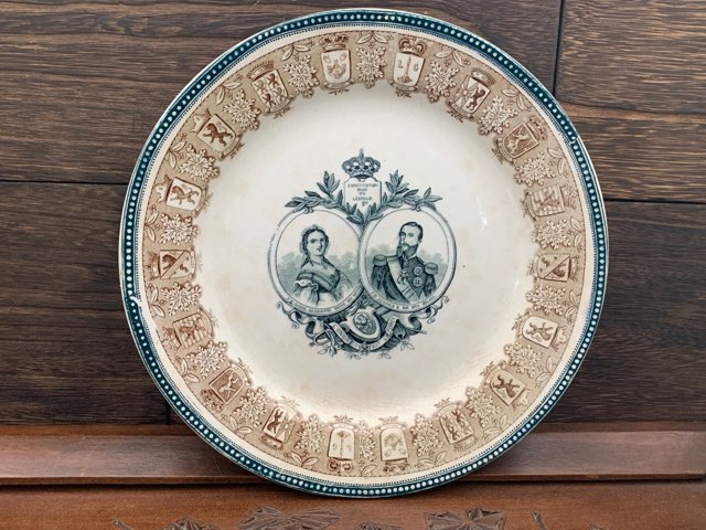 ベルギー 1900年以前 Boch ボッホ レオポルド2世 マリー＝アンリエット) 陶器 アンティーク 皿 プレート