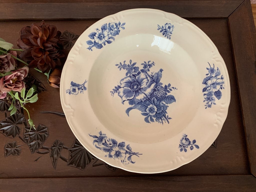 -SOLD OUT-ベルギー 30s ボッホ フレール(Boch Freres) RHODIAシリーズ 青い花 陶器 ヴィンテージ/アンティーク スープ皿