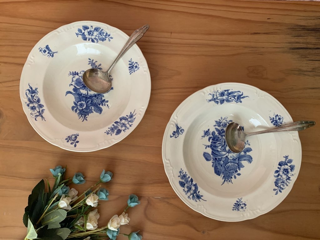 -SOLD OUT-ベルギー 30s ボッホ フレール(Boch Freres) RHODIAシリーズ 青い花 陶器 ヴィンテージ/アンティーク スープ皿