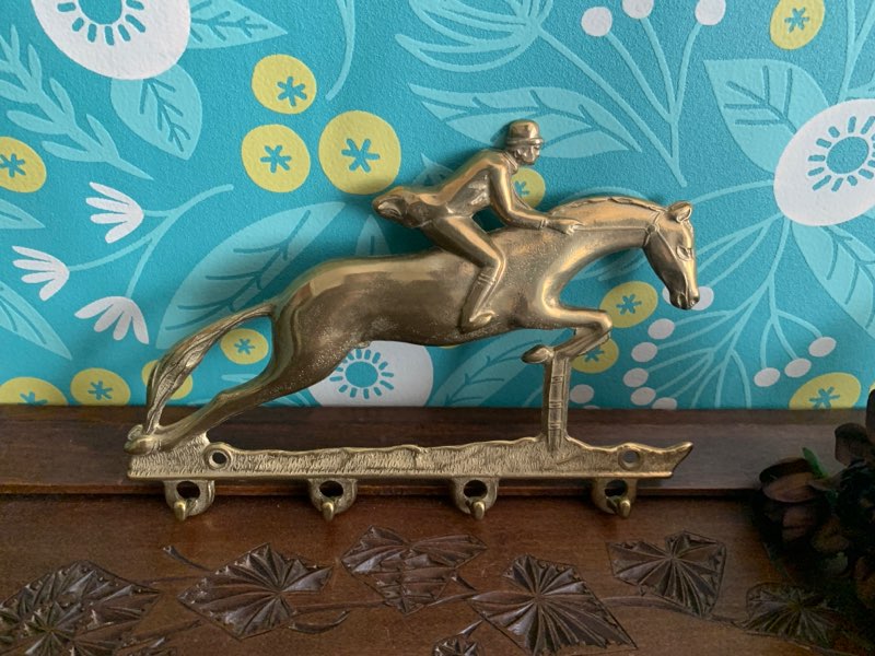 -SOLDOUT-ドイツ 馬 騎手 真鍮 壁掛け キーフック/キーラック 4つ ヴィンテージ