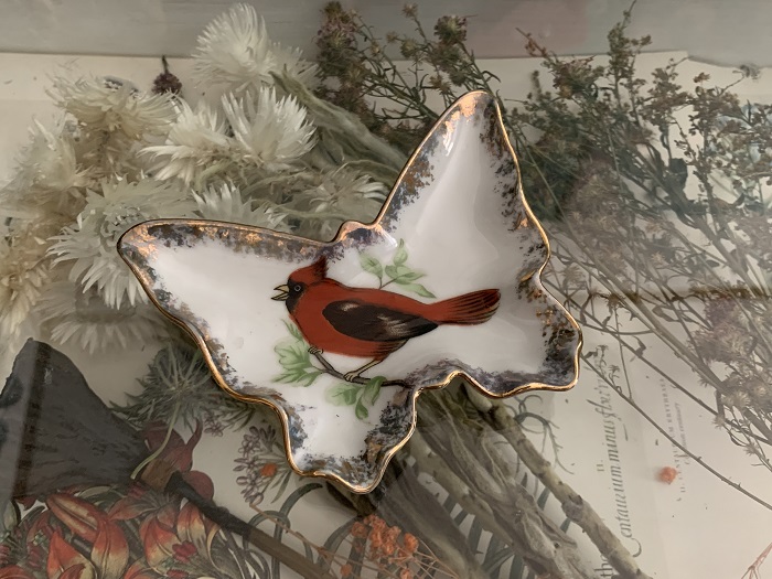 -SOLDOUT-フランス 70s 赤い小鳥 陶器 蝶々 ヴィンテージ 小皿 小物プレート