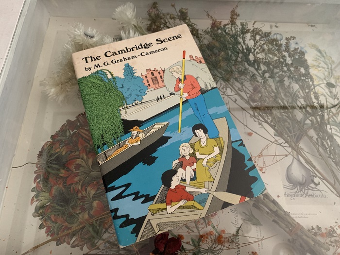 -SOLDOUT-イギリス1977年 ケンブリッジ The Cambridge Scene by M.G. Grahma Cameron イラスト by Colin King 観光 ヴィンテージ 雑誌 地域紙 アート本 資料