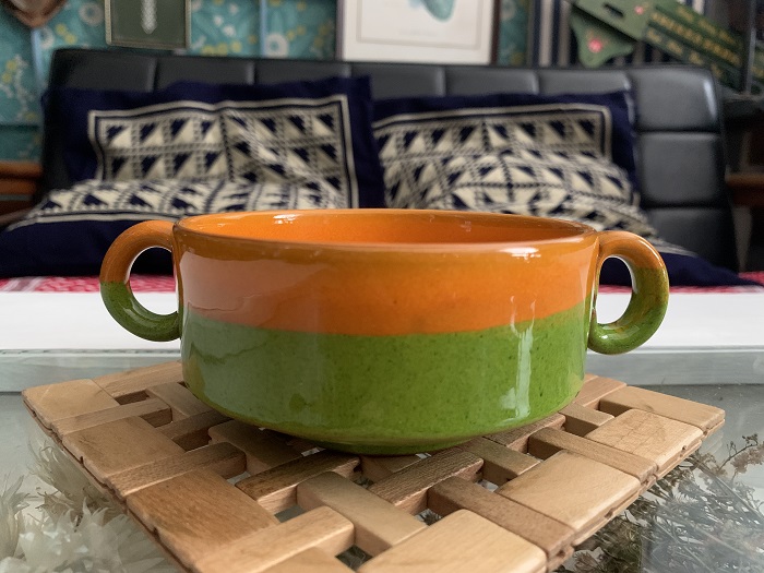 -SOLDOUT-オランダ 70s ヴィンテージ 両手スープカップ 土色のオレンジ グリーン 陶器