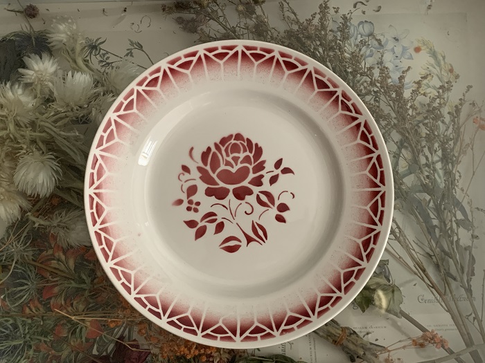 フランス 30s St.AMAND(サンアマン) NINA ステンシル 赤い薔薇 陶器 アンティーク 皿・プレート