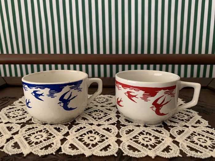 -SOLDOUT-フランス 50s ツバメ 燕 陶器 赤 アンティークコーヒーカップ