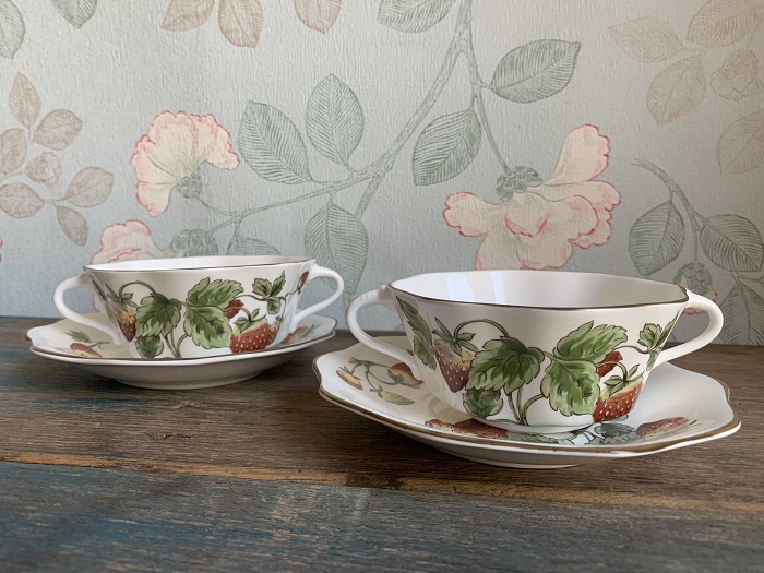 -SOLDOUT-イギリス 60s COALPORT コールポート strawberry イチゴ 苺 スープカップ コーヒーカップ＆ソーサー 陶器