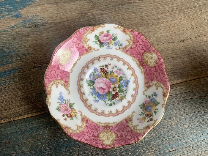 イギリス 80s〜 ROYAL ALBERT(ロイヤルアルバート) lady carlyle ピンク お花 ヴィンテージ・アンティーク 陶器