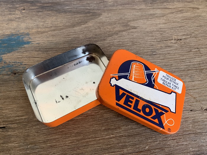 フランス 50s VELOX ショッキングオレンジ ティン缶 ヴィンテージ缶