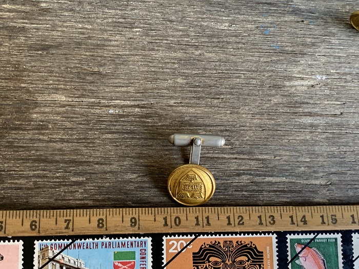 イギリス 80s Made in England London badge button co ゴールド カフスボタン ヴィンテージ・アンティーク