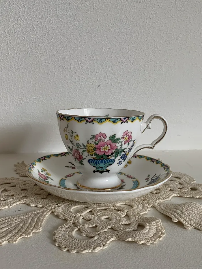 イギリス 40s グロブナー チャイナ GROSVENOR CHINA  WU TING 陶器 フラワー お花柄 コーヒーカップ＆ソーサー ヴィンテージ