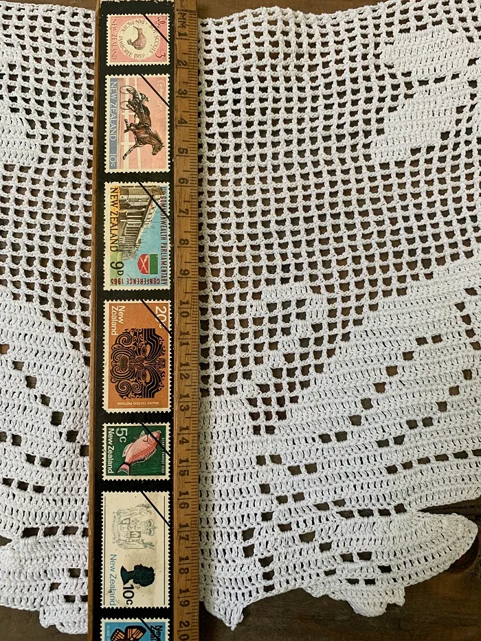 ベルギー 70s 蝶々葉っぱ ドイリー 20 cm x 29 cm 手編み クロッシェ ヴィンテージ