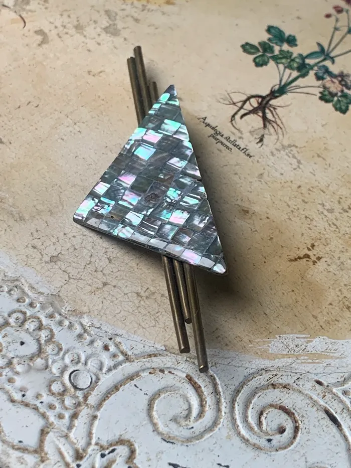 ドイツ 80s モザイク ブローチ シェル プラスチック 三角形