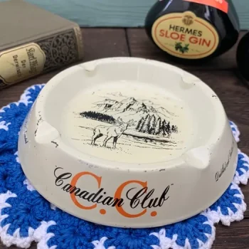 アメリカ 70s Canadian Club カナディアンクラブ ウィスキー TIN 灰皿