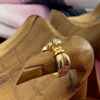 GIVENCHY ジバンシー ネックレス ゴールド メッシュ ツイスト リボン GIVENCHY ジバンシー ネックレス ゴールド メッシュ ツイスト