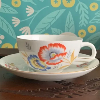 ビンテージアンティーク白被せ大正切子 キャンディポット　チェコ チェコスロバキア ビンテージアンティーク白被せ大正切子 キャンディポット チェコ