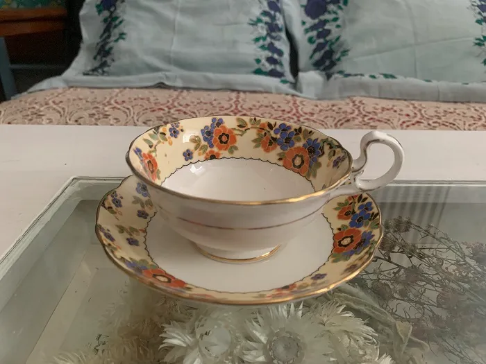 イギリス 40s〜 Aynsley(エインズレイ) コーヒー・ティーカップ&ソーサー お花 陶器 アンティーク