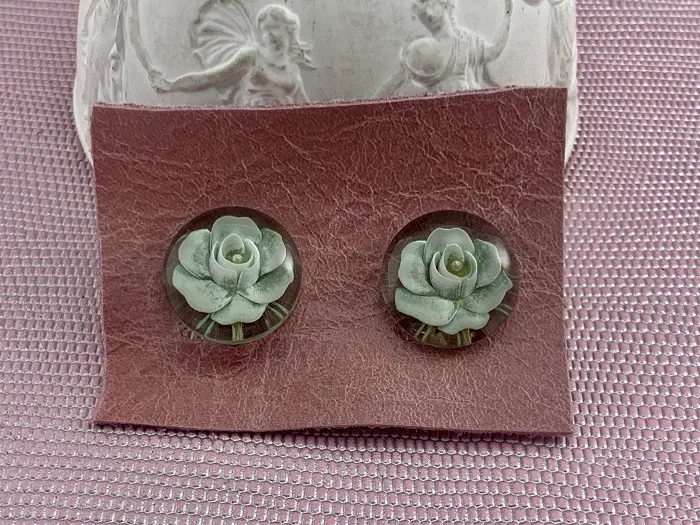 フランス 80s イヤリング アクリルドーム 白 薔薇 ヴィンテージ